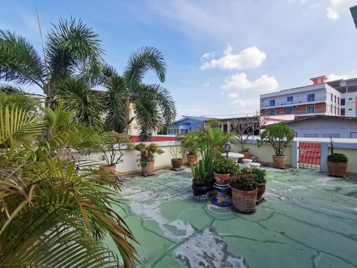 Bangsaen Samiya Guesthouse מראה חיצוני תמונה