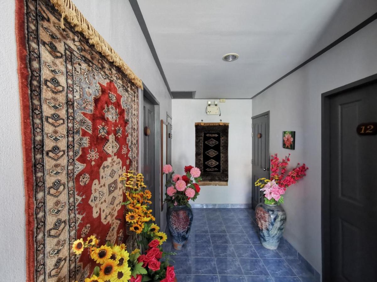 Bangsaen Samiya Guesthouse מראה חיצוני תמונה