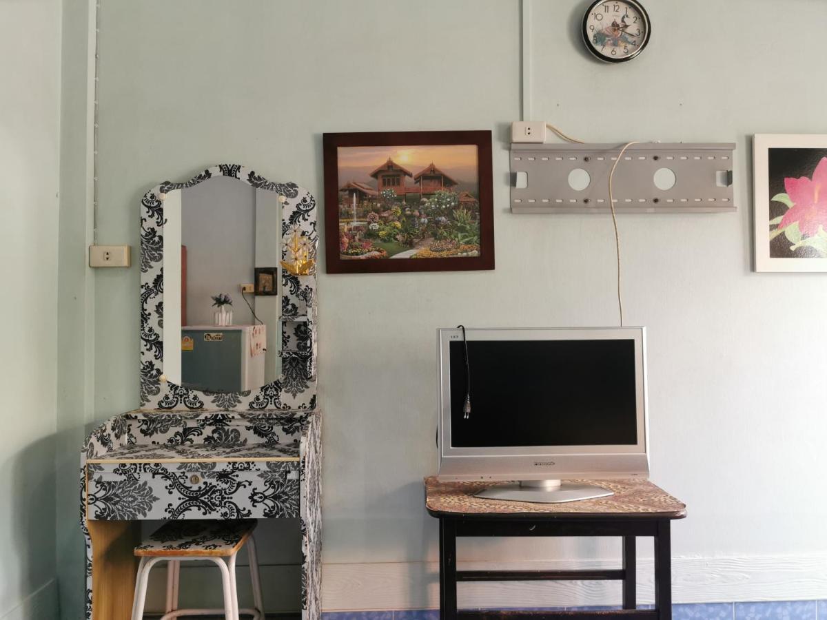 Bangsaen Samiya Guesthouse מראה חיצוני תמונה