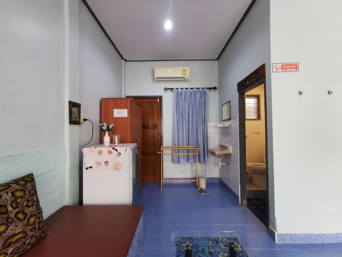 Bangsaen Samiya Guesthouse מראה חיצוני תמונה