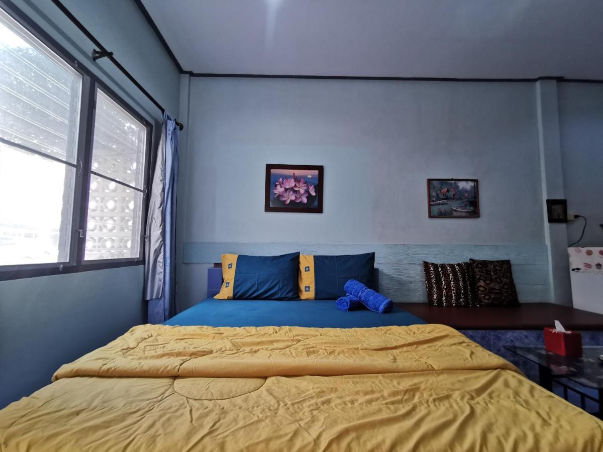 Bangsaen Samiya Guesthouse מראה חיצוני תמונה