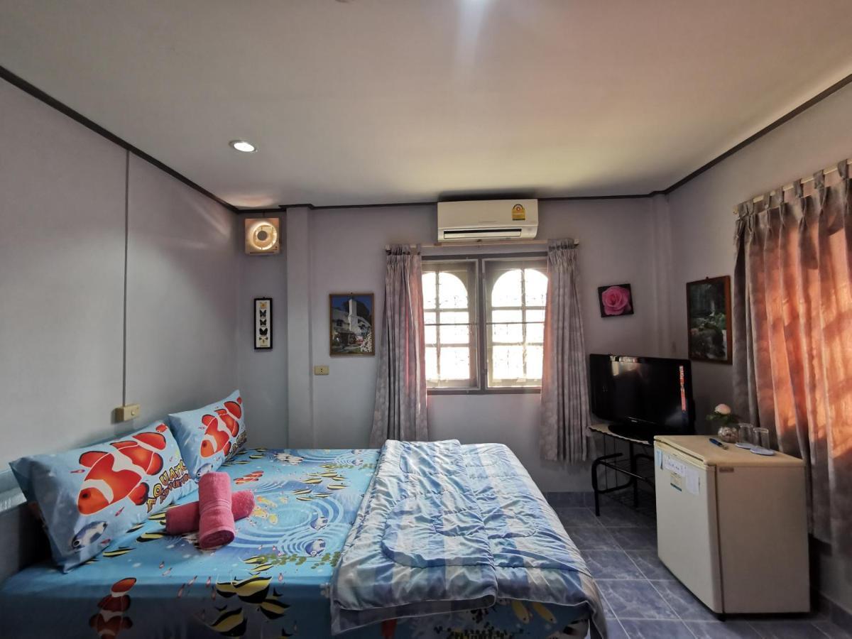 Bangsaen Samiya Guesthouse מראה חיצוני תמונה